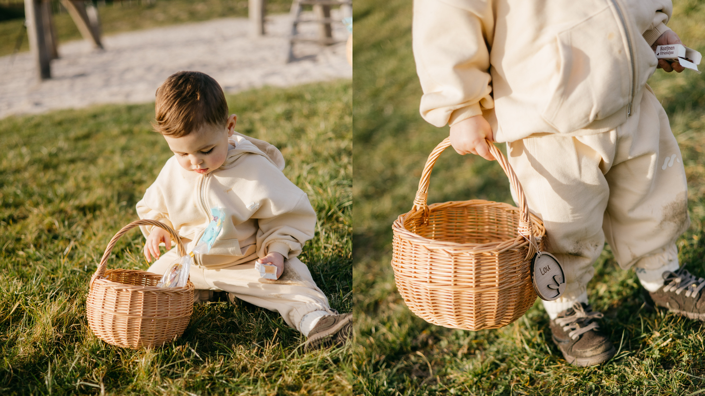 Paasmandje met gepersonaliseerde houten hanger